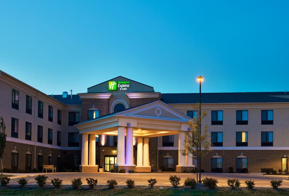 Holiday Inn Express Hotel & Suites Morris By Ihg Exterior foto