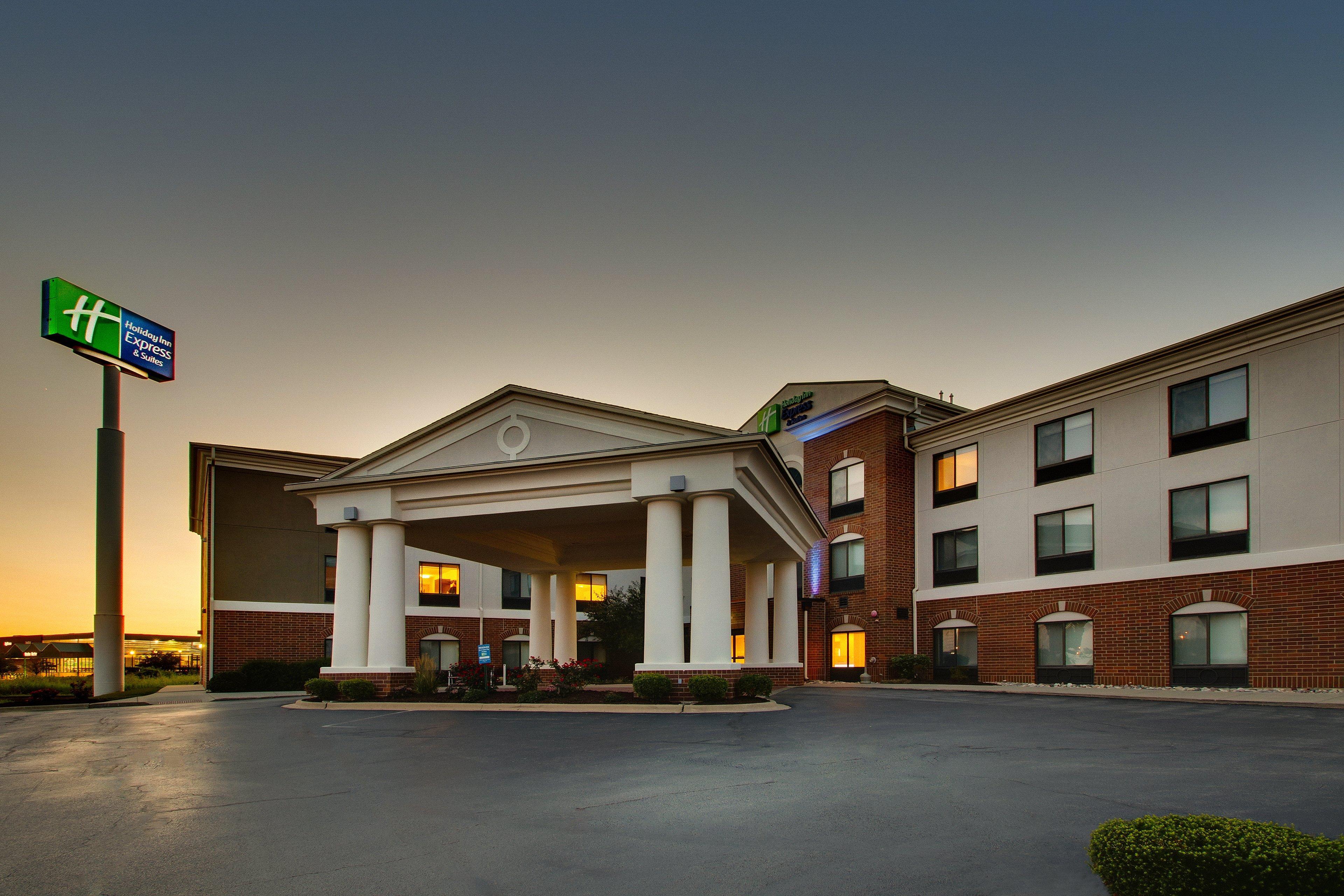 Holiday Inn Express Hotel & Suites Morris By Ihg Exterior foto